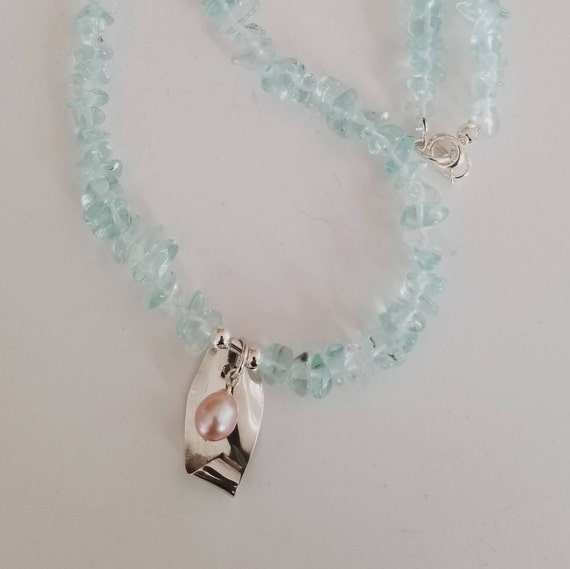 Necklace Sterling Silver & Aqua Green Fluorite with Champagne Pearl 18 inches Long.