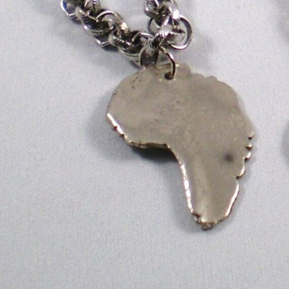 Ankle Bracelet Cameo Africa White Copper Metal Clay Charm on Silver Plated Chain 10 inches ('USO' means Face in Swahili)