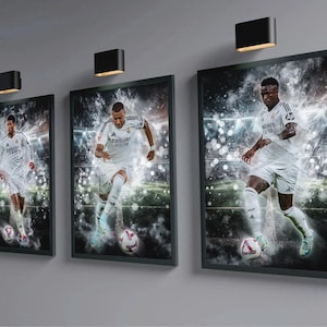 Conjunto de 3 impresiones: Mbappé, Vini Jr., Bellingham - Real Madrid - Póster de fútbol - Jugador de fútbol legendario - Póster de fútbol - Arte de fútbol