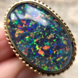 Vintage Synthetic Opal Triplet Ring in 9k yellow gold 1940s image 6