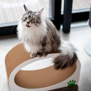 Rustic kitten scratch post, durable cat scratcher, handmade modern cat furniture, organic sisal cat scratcher, cat owner gift ideas