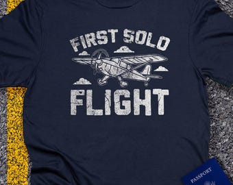 Regalo para piloto estudiante, primer vuelo en solitario, camiseta de avión de aviación, regalo de graduación de escuela de vuelo, camiseta divertida con humor de piloto, camiseta para amantes de los aviones