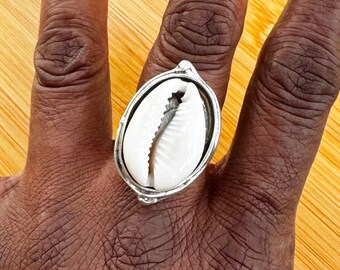 Dishyah Cowrie Statement Ring