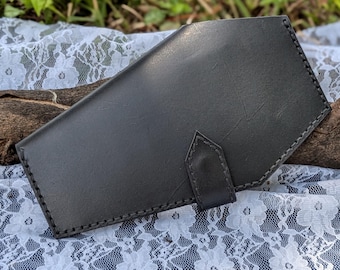 Cartera larga de cuero negro con diseño de ataúd / Cartera de cuero estilo gótico punk alternativo para hombre y mujer / Hecha a mano en EE. UU.