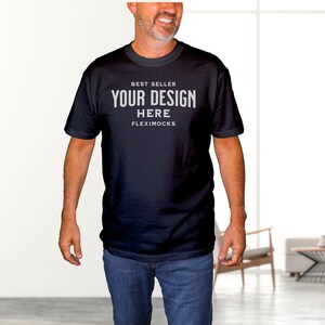 Echtes Modell Mock | Comfort Colors C1717 Schwarz Tshirt Mockup | Papa Tee | C1717 Schein | Einfacher ästhetischer männlicher Mock | Comfort Farben 1717 Schwarz