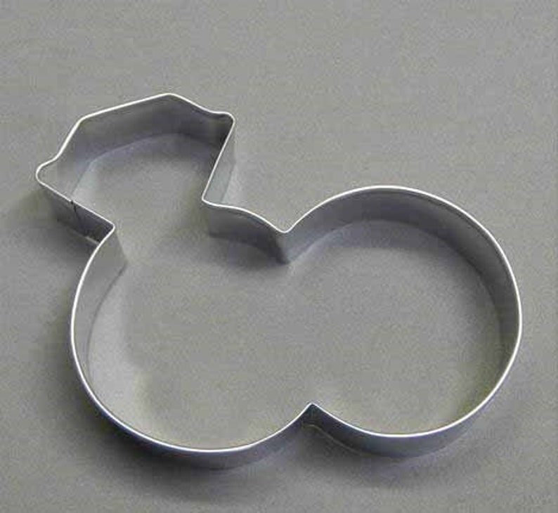 cake ring and cookie cutter set