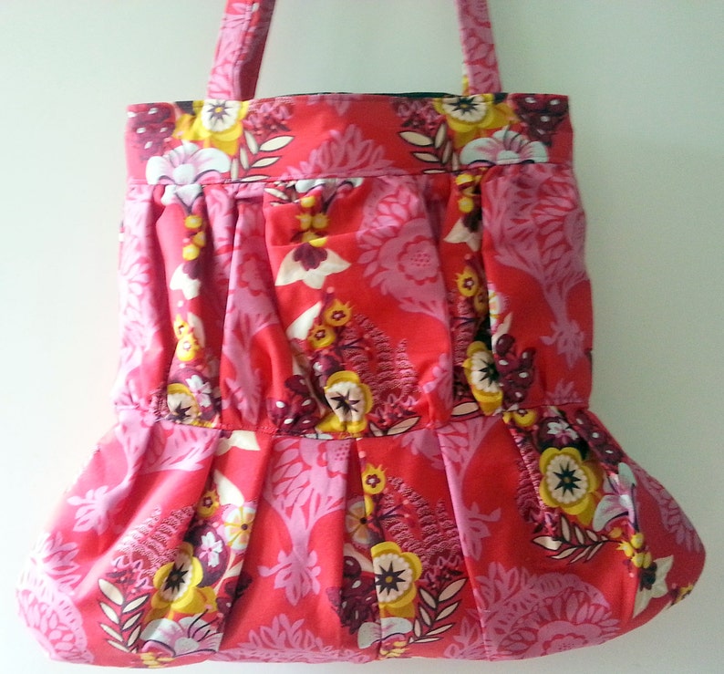 Ruffled Bag Sewing Pattern, Purse Pattern, Easy to follow pattern, Handmade Sewing Bag, Girl Scout Project Bag, Gift for Sewing, DIY Sewing image 5
