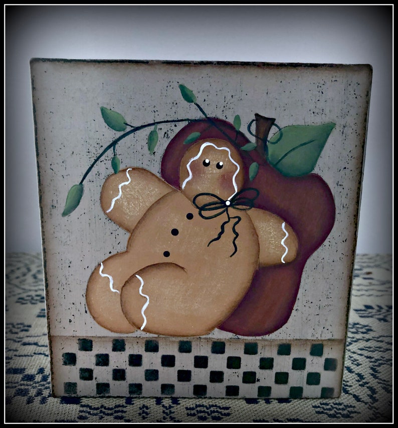 Gingerbread Apple Paper Mache Tissue Box Holder-Hand Painted Home Bath Decor