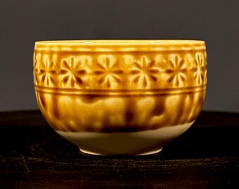 Ciotola vintage giapponese Seto Matcha gialla - Ciotola da tè dell'era Muromachi - Arte in ceramica artigianale