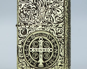 Zippo Armor Benzinfeuerzeug mit Cnstantine Gravur