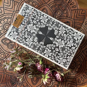 OOP RARE - La Flora Tarot Deck – Brand New + Tarot bag + Crystal + Candle/Soap Set - Original deck