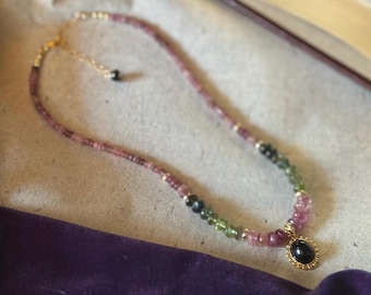 Collar de turmalina de 14 k / Colgante de espejo de turmalina rosa y verde / Joyería bohemia de reliquia chapada en oro de 14 k / Collar antiguo / Reliquia de Cindrelle