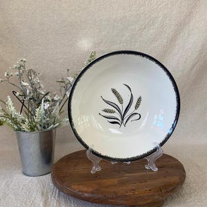 Rare Vintage Mar-crest Royal Wheat Serving Bowl