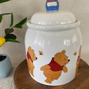 Vintage Winnie The Pooh Disney TreasureCraft Ceramic Large Canister Or Cookie Jar