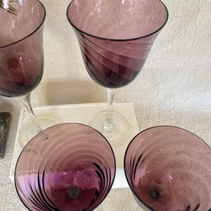 Vintage 1980&#39;s Lilac & Clear Diamond Pattern Wine Glasses