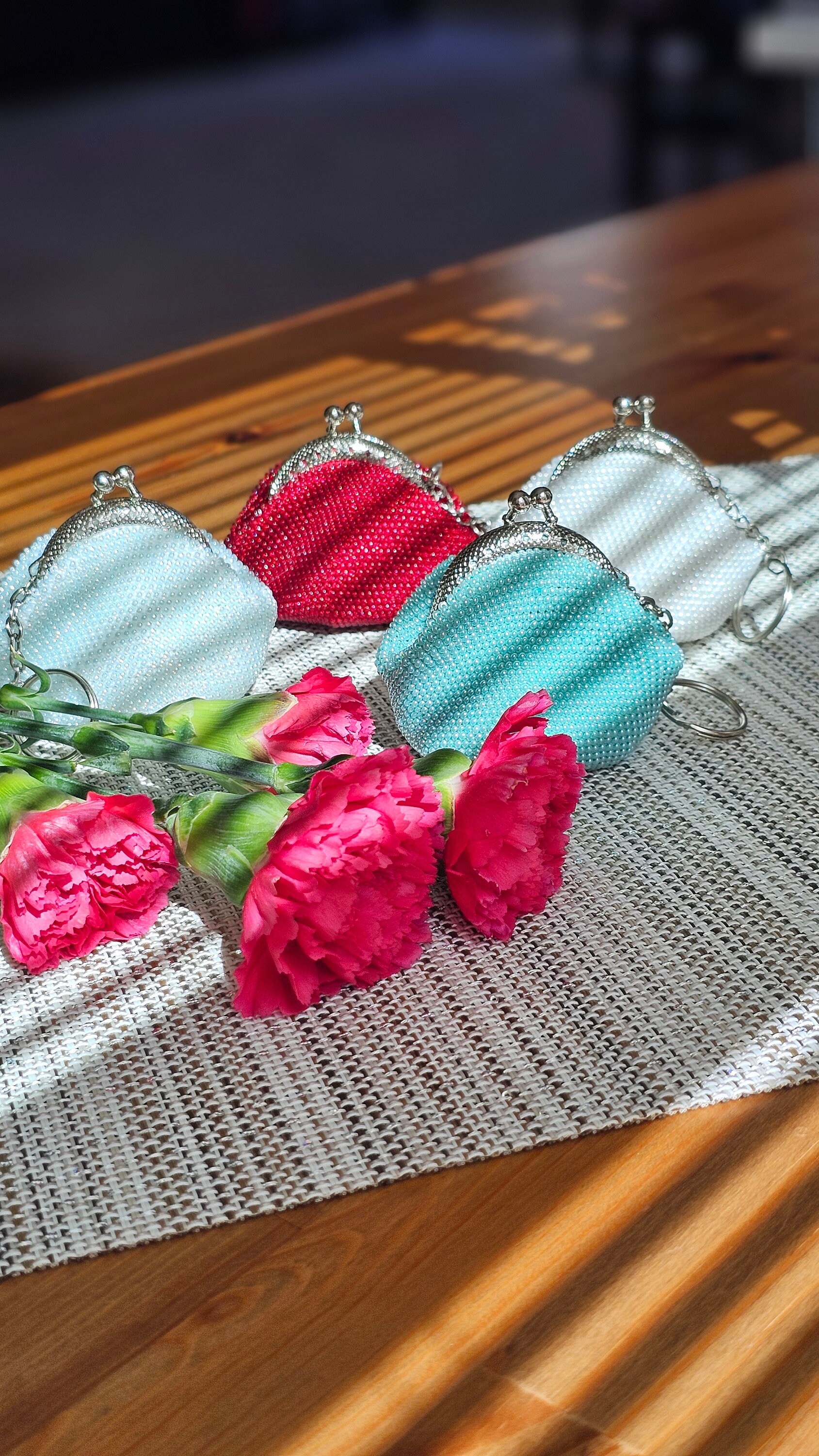 SUCKER BEADED POUCH main image 1
