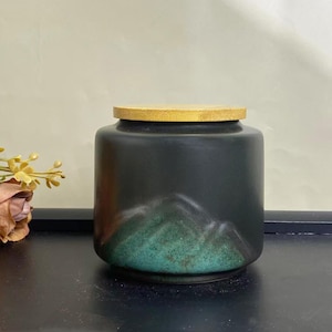 Personalized Mini Ceramic Urn, Unique Dog Ashes for Memory Pot, Small Urn for Human Ashes, Glazed Pottery Pot for Family Ashes Memory Gifts