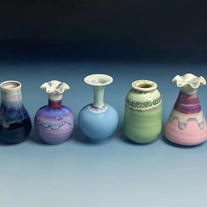 Unique Miniature Vase Desk Decor Gifts for Mom, Cute Mini Mommy Pot Handmade Tiny Pottery, Keepsake Miniature Small Flower Vase Gift for Her