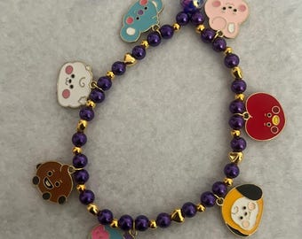 Op BT21 geïnspireerde telefoonbedels