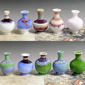 Cute Mini Flower Vase Mommy Pot Desk Decor Gifts for Her, Handmade Tiny Vase for Cat Whiskers, Tiny Pottery Unique Gifts for Mommy.