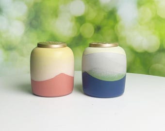 Cute Mini Ceramic Dog Urns for Pet Memorial Gifts, Unique Miniature Ceramic Vase for Pet Urns Gifts, Tiny Ash Keeper for Pet, Small Dog Urns