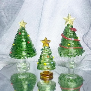 3 Styles Handmade Stained Glass Figurines Gift for Christmas Desktop Decor, Miniature Green Christmas Tree Ornament for Xmas Home Decor Gift