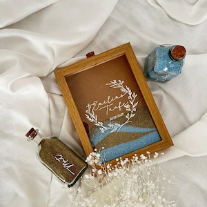 Cadre à sable personnalisé pour baptême avec bouteille en verre et sable – kit pour la cérémonie du sable comprenant un entonnoir | Cadeau de baptême avec prénom | 15 x 20 cm