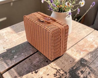 Portable Woven Wicker Picnic Basket | Vintage Farmhouse Kitchen Storage Box