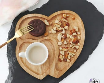 Heart-Shaped Wooden Serving Board: Cheese, Snacks, Candy