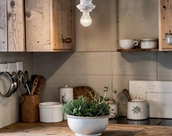 American-Style Retro Wooden Vintage Pendant Light for Restaurant, Kitchen, Bar
