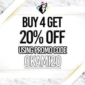 Pu&ograve; includere: Una grafica bianca e oro con un logo di lupo nero in alto. Il testo recita "ACQUISTA 4 E OTTIENI IL 20% DI SCONTO UTILIZZANDO IL CODICE PROMO OKAMI20".