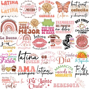 Op de afbeelding: Een verzameling kleurrijke digitale illustraties met tekst in het Spaans en Engels. De illustraties omvatten een verscheidenheid aan thema's, zoals eten, liefde en cultuur. Sommige van de teksten omvatten "Latina Power", "Ama Latina", "But First Cafecito" en "Pa'lante Chula".