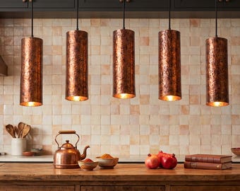 Lámpara colgante de cobre martillado, lámpara de isla de cocina tipo cúpula, acabado rústico patinado forjado a mano.
