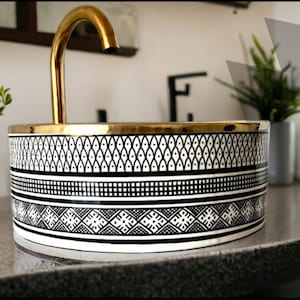 Elegant Ceramic Sink: Timeless Design for Modern Spaces