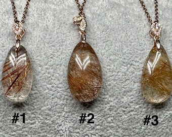 Collier à pendentif goutte d'eau en cuivre et quartz rutile 18 po. (cristal naturel)