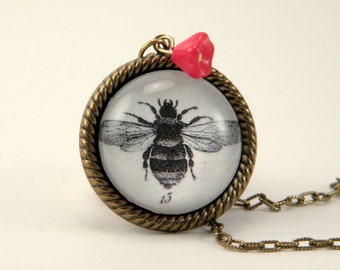 13 Stings vintage inspired Victorian bee engraving pendant necklace with flower Steampunk Boho Ephermera