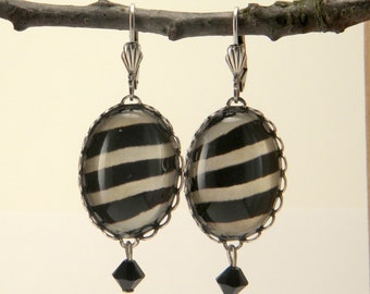 The White Stripes Silver Zebra Earrings Wlid Jungle Living