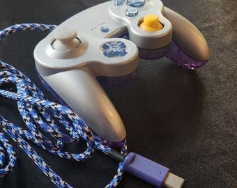 Custom Two-Tone Gamecube Controller - OEM Silver Top, eXtremeRate Gradient Back, T2 Stickboxes, Snapback Mod
