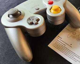Custom Wireless GameCube Style Controller – OEM Platinum Shell, Hall Effect, Rumble, Switch 2 Compatible
