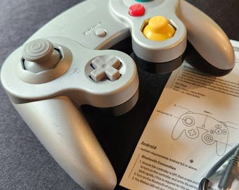 Custom Wireless GameCube Style Controller | 8BitDo Hall Effect Joysticks, OEM Silver/Black Shell