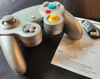 Custom Wireless GameCube Style Controller | 8BitDo Hall Effect Joysticks, OEM Silver Shell