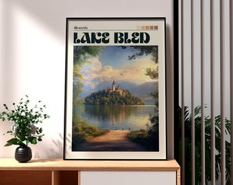 Stampa del lago di Bled: poster di viaggio in Slovenia, arte delle Alpi Giulie