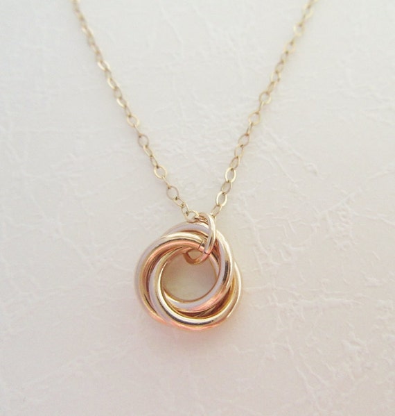 Gold Love Knot Necklace Trinity 