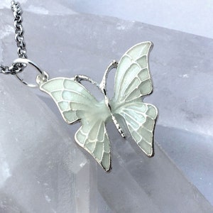 Butterfly With Glowing Wings Necklace