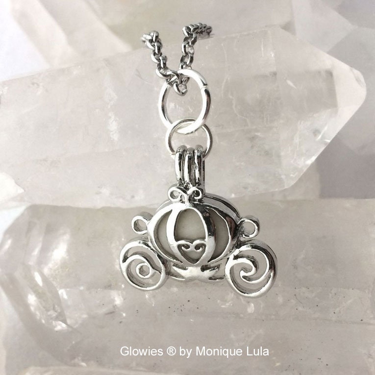 Cinderella carriage necklace clearance