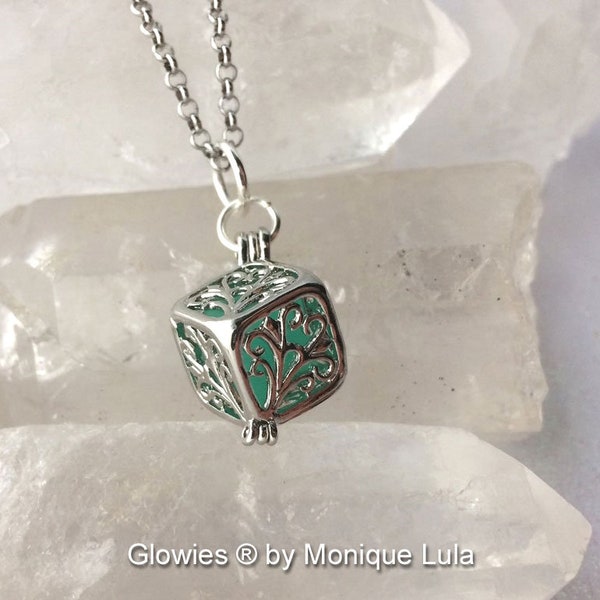 Glowing Cube Glow Locket Necklace