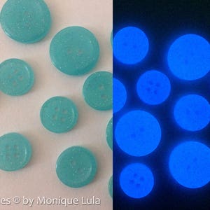 Blue Holographic Glitter Glow in the Dark Handmade Buttons Sparkly Glowies DIY Cosplay Sewing Crafts Fashion