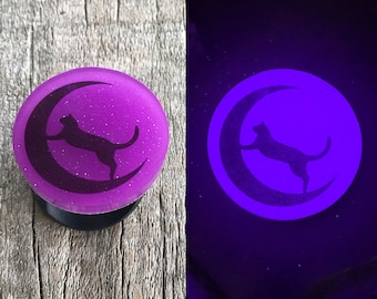 Cat on the moon glow in the dark phone grip stand