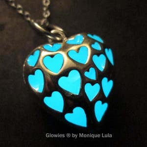 Love Spell Heart Glow Necklace image 3