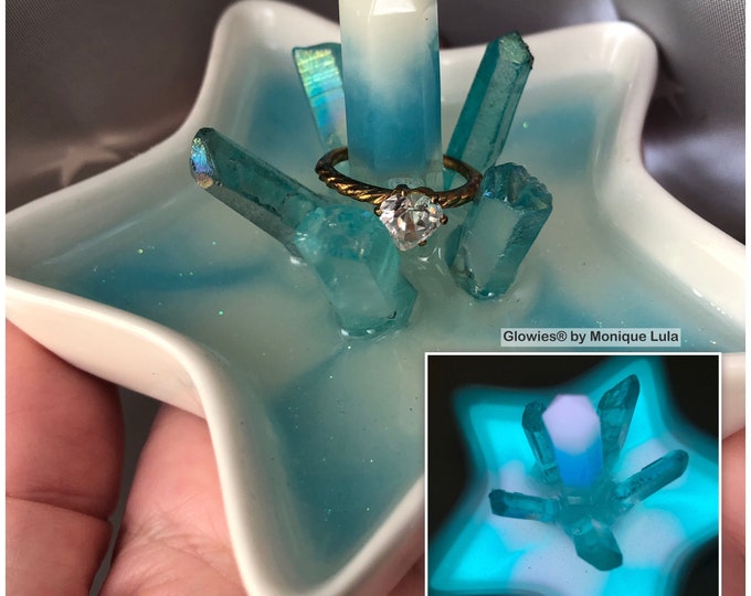 Glowing Star Ceramic Ring Dish with Quartz Points